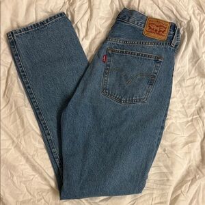 Levi's women’s  Classic Denim Straight Jeans